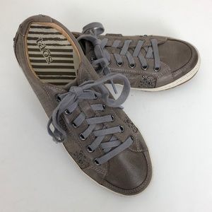 Taos Freedom Gray Leather Sneakers